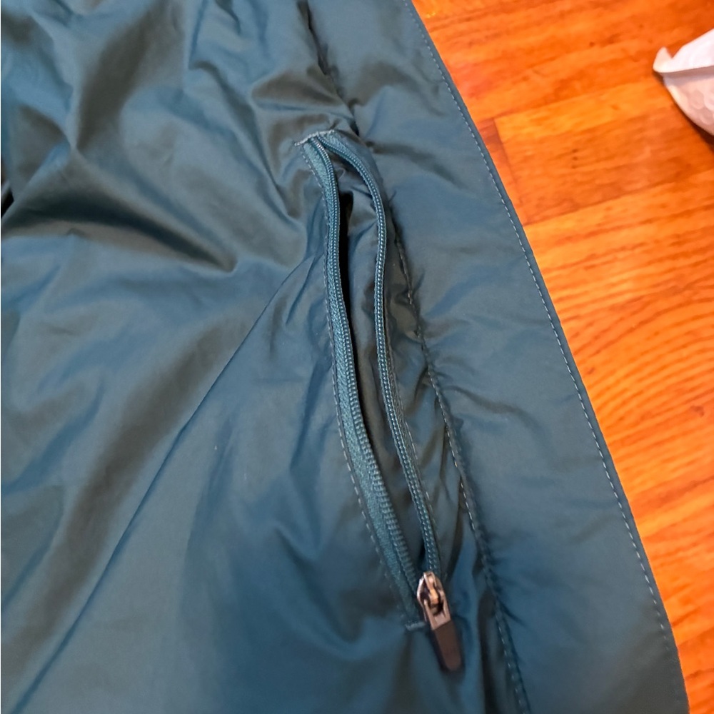 Patagonia Women's Down With It Insulated Puffer Jacket Piki Green, Size M, EUC - Picture 4 of 6